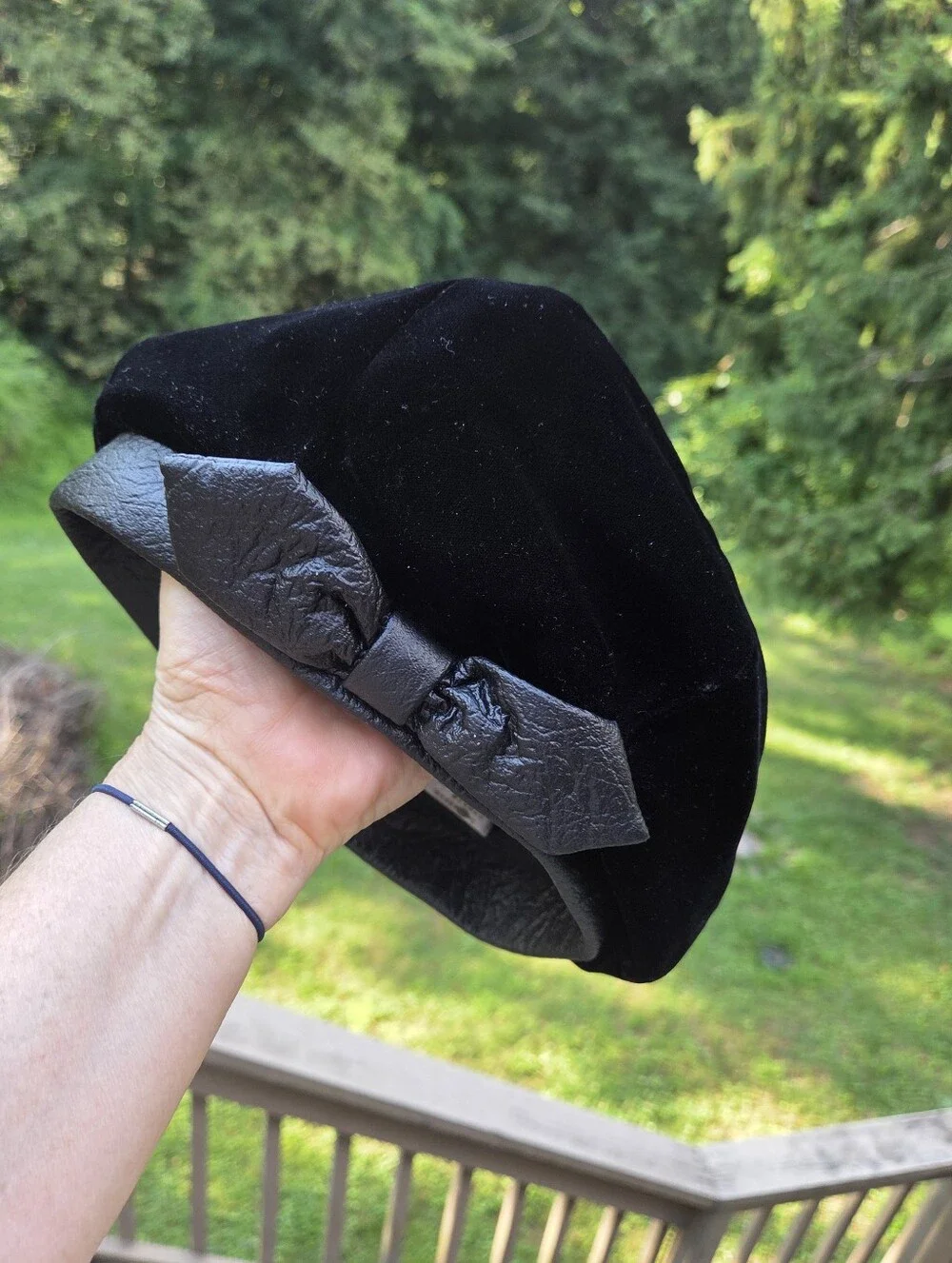 Vintage Velvet Beret with Leather Bow Trim
